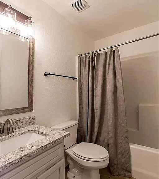 774 W Breeze Cv — Photo 17