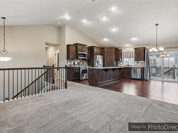 16907 Summit Dr-4_12302022