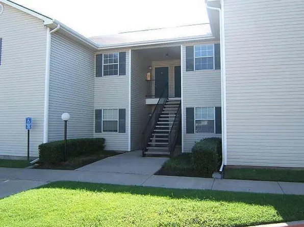 125 NE Johnson Ave APT 16, Burleson, TX 76028