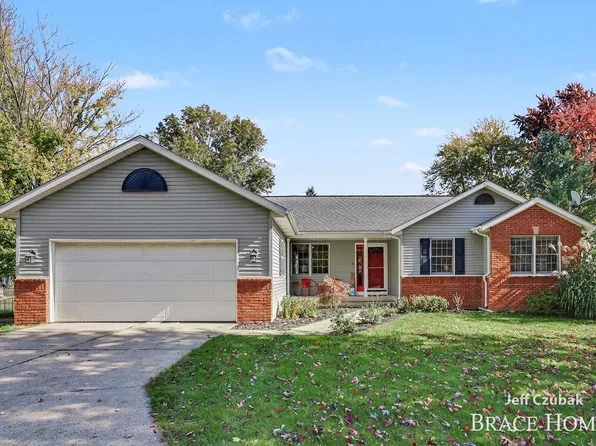 2174 Lamont Ct NW, Grand Rapids, MI 49534
