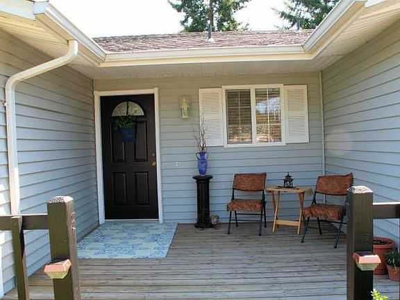 2nd image of 10703 NE 44th St