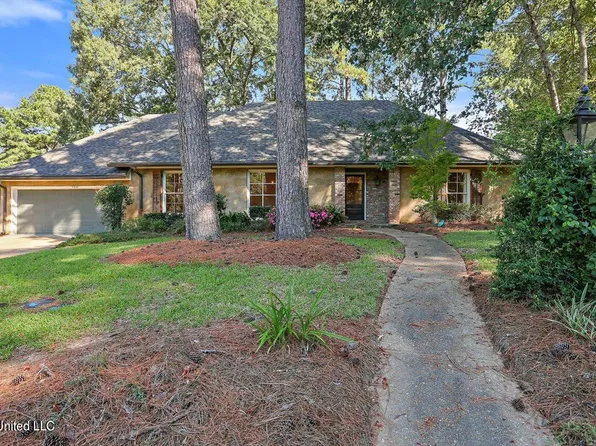 5322 Hialeah Dr, Jackson, MS 39211