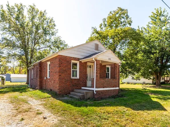 410 Vincent Ter, Moberly, MO 65270