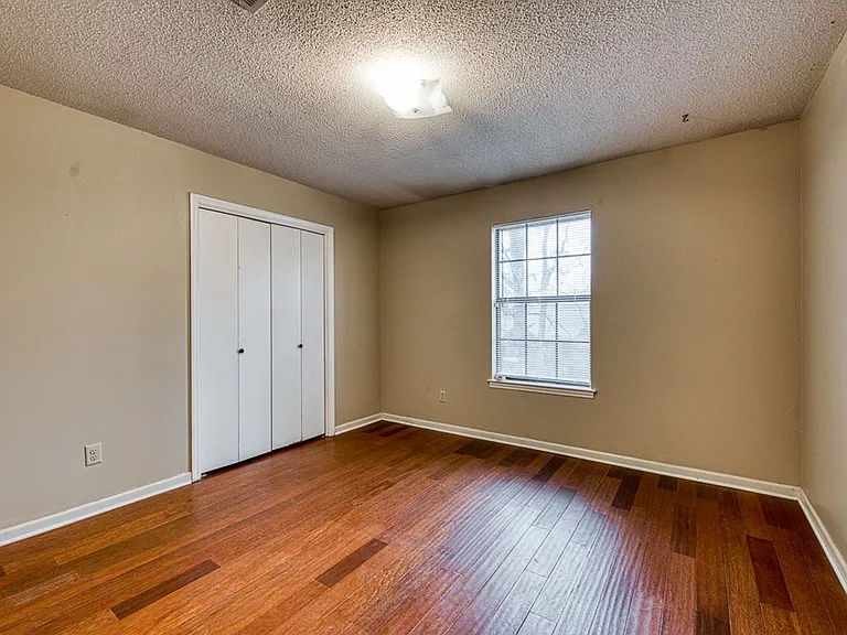 12119 Shawnee Forest Dr — Photo 21