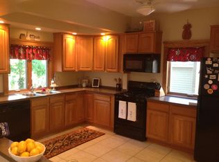1263 Bonnieview Ave, Lakewood, OH 44107