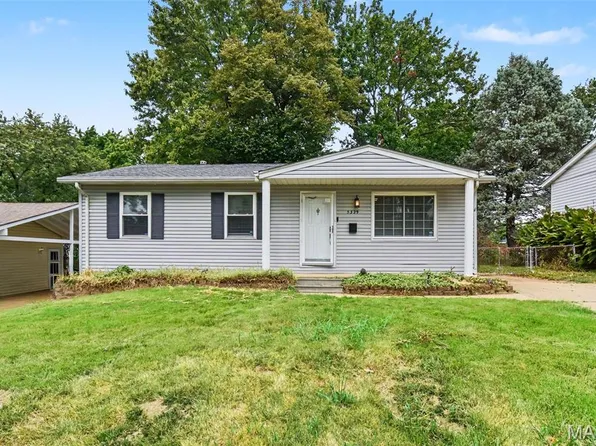 5329 Ville Angela Ln, Hazelwood, MO 63042