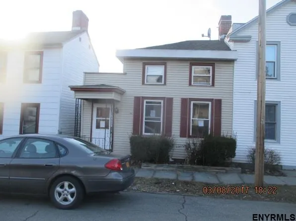651 4th Ave, Troy, NY 12182