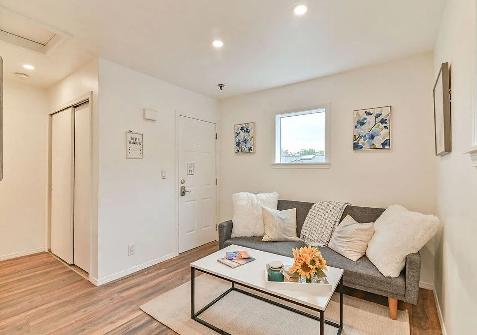 823 Nob Hill Ave N — Photo 4