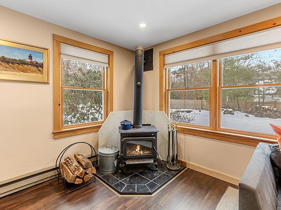 5th image of 25 Rainbow Lane