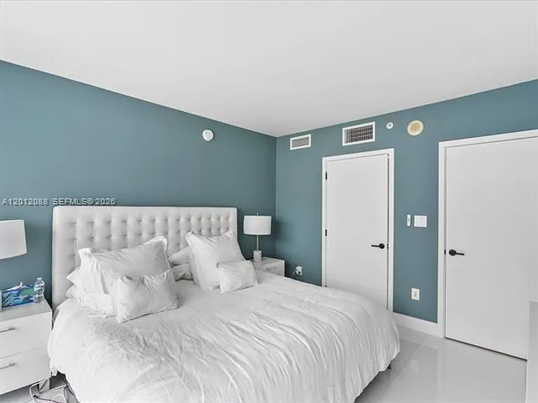6801 Collins Ave #1208 — Photo 19