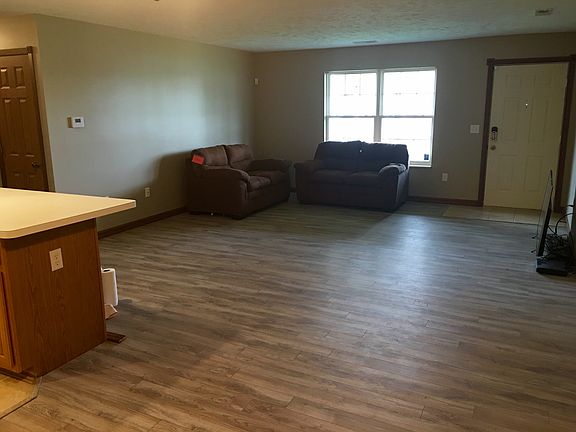 2nd image of 671 Scott Dr