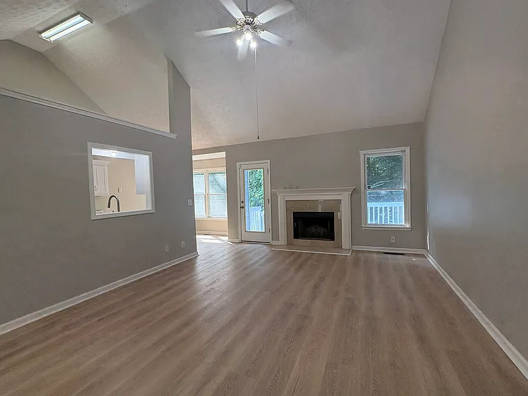 2700 Fort Daniels Dr — Photo 23