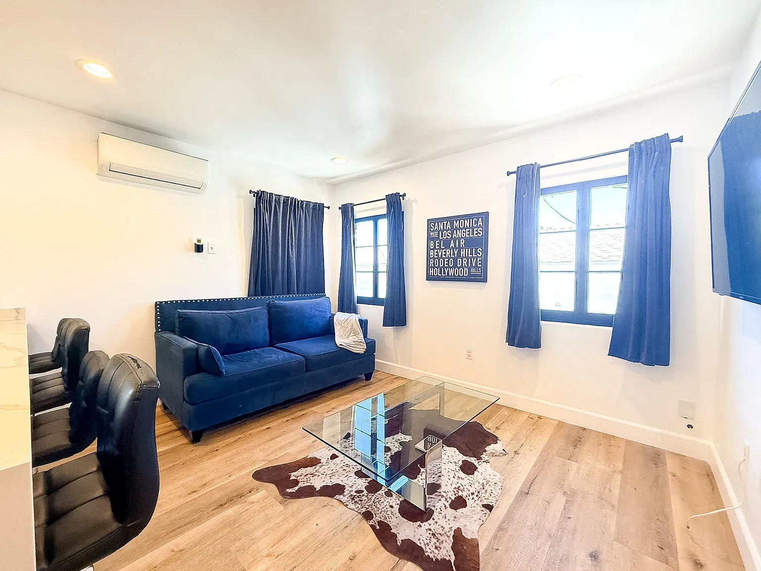 2 bed, 1000 sqft, $3,795 — Photo 4