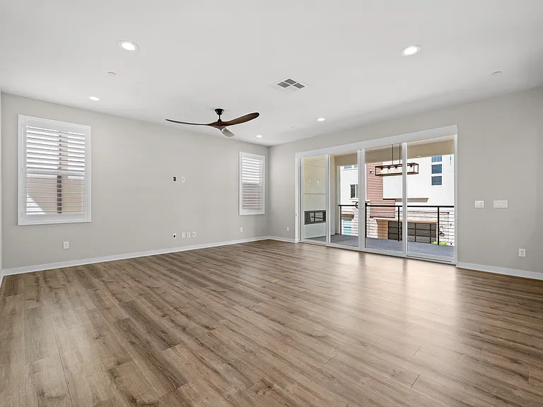 16205 Camden Cir — Photo 17