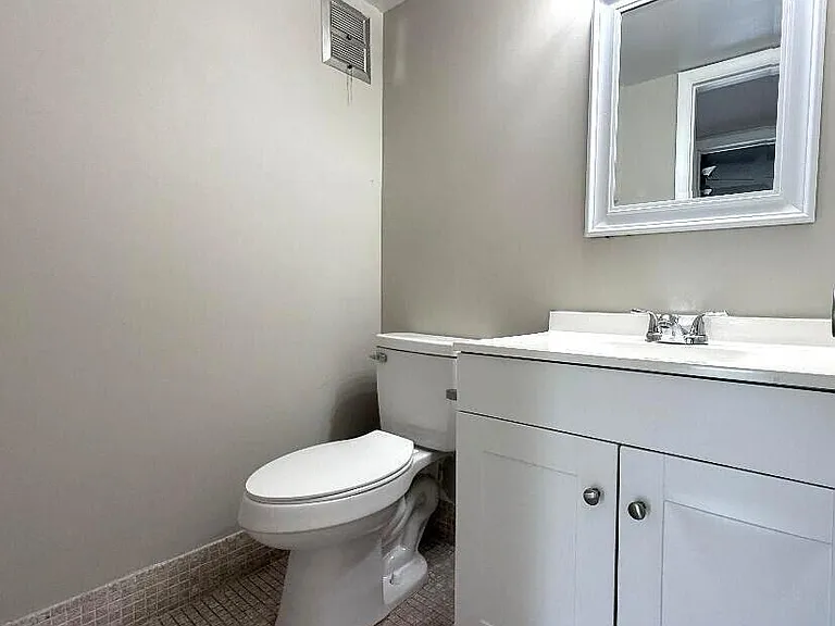 93 Sheffield St E #93-D — Photo 8