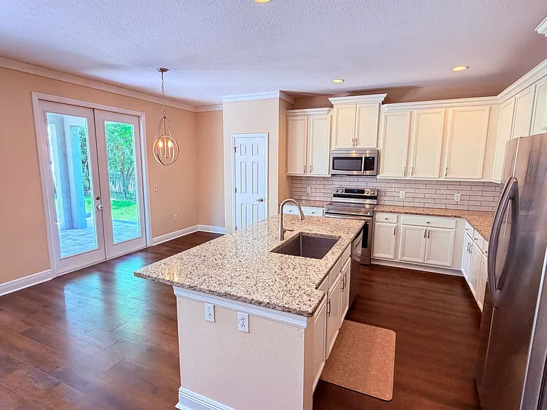 10263 Malpas Point — Photo 17