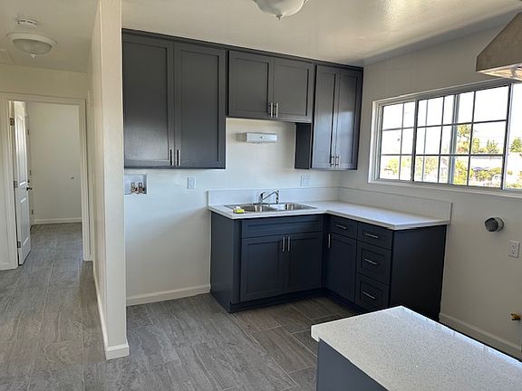 4th image of 4139 Olanda St
