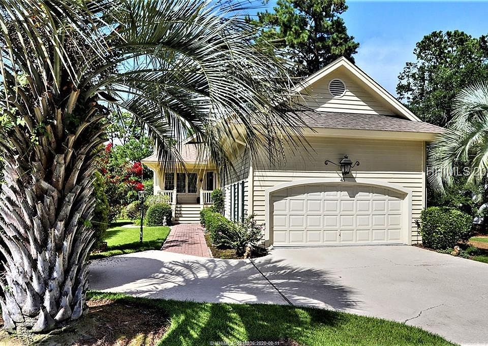 1st image of 45 Royal Pointe Dr