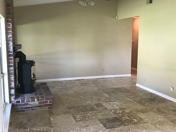 2nd image of 30 Sterling Ct