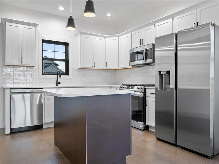 1627 Duncannon Dr — Photo 16