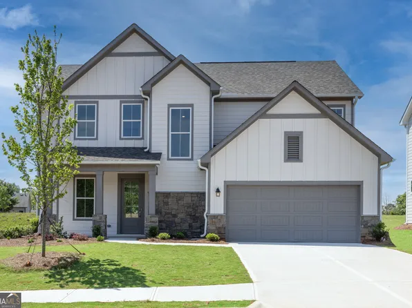 392 Red Wood Ln, Hoschton, GA 30548