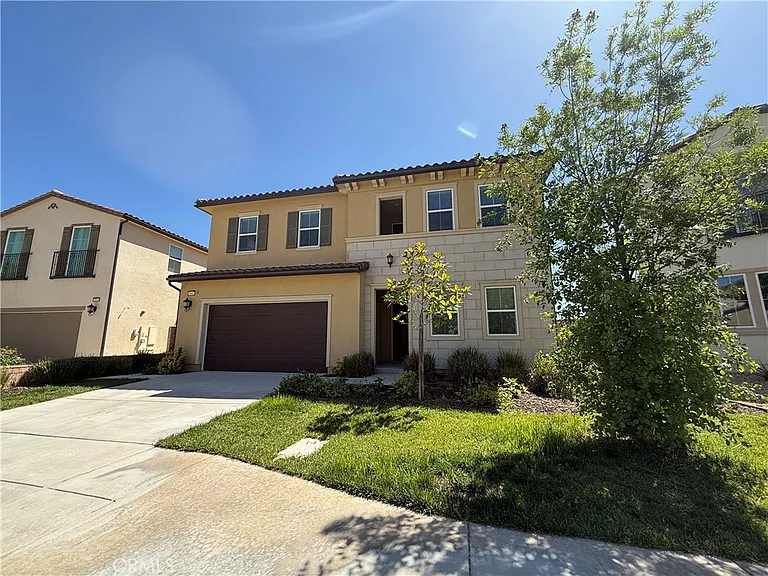 19042 Martino Ct — Photo 39