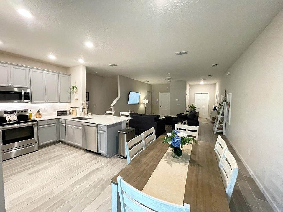 1st image of 2555 Sandy Dune Dr