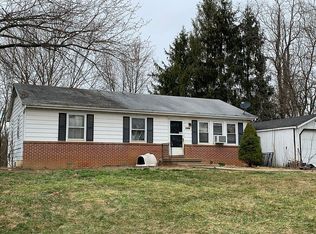 1847 Files Cross Rd, Martinsburg, WV 25404