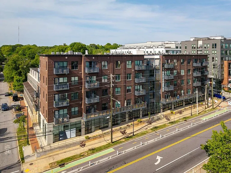 764 Memorial Dr SE #15 — Photo 24