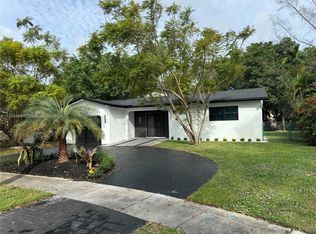3411 Thomas St, Hollywood, FL 33021