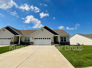 812 Applewood Crk, Fairview Heights, IL 62208