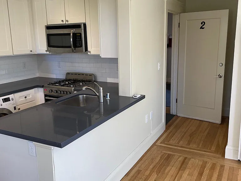 1525 Spruce St #22 — Photo 3