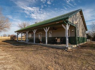 1530 Thomas Rd, Ottawa, KS 66067