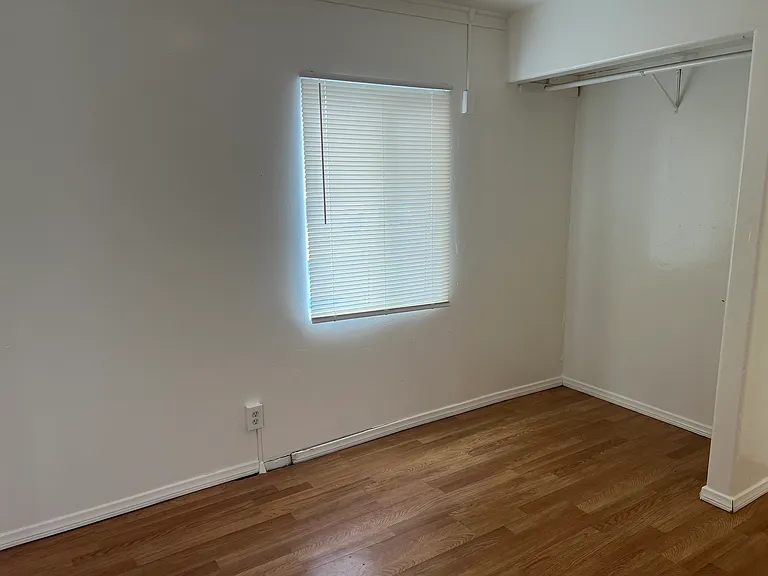 4325 1/2 Utah St — Photo 23