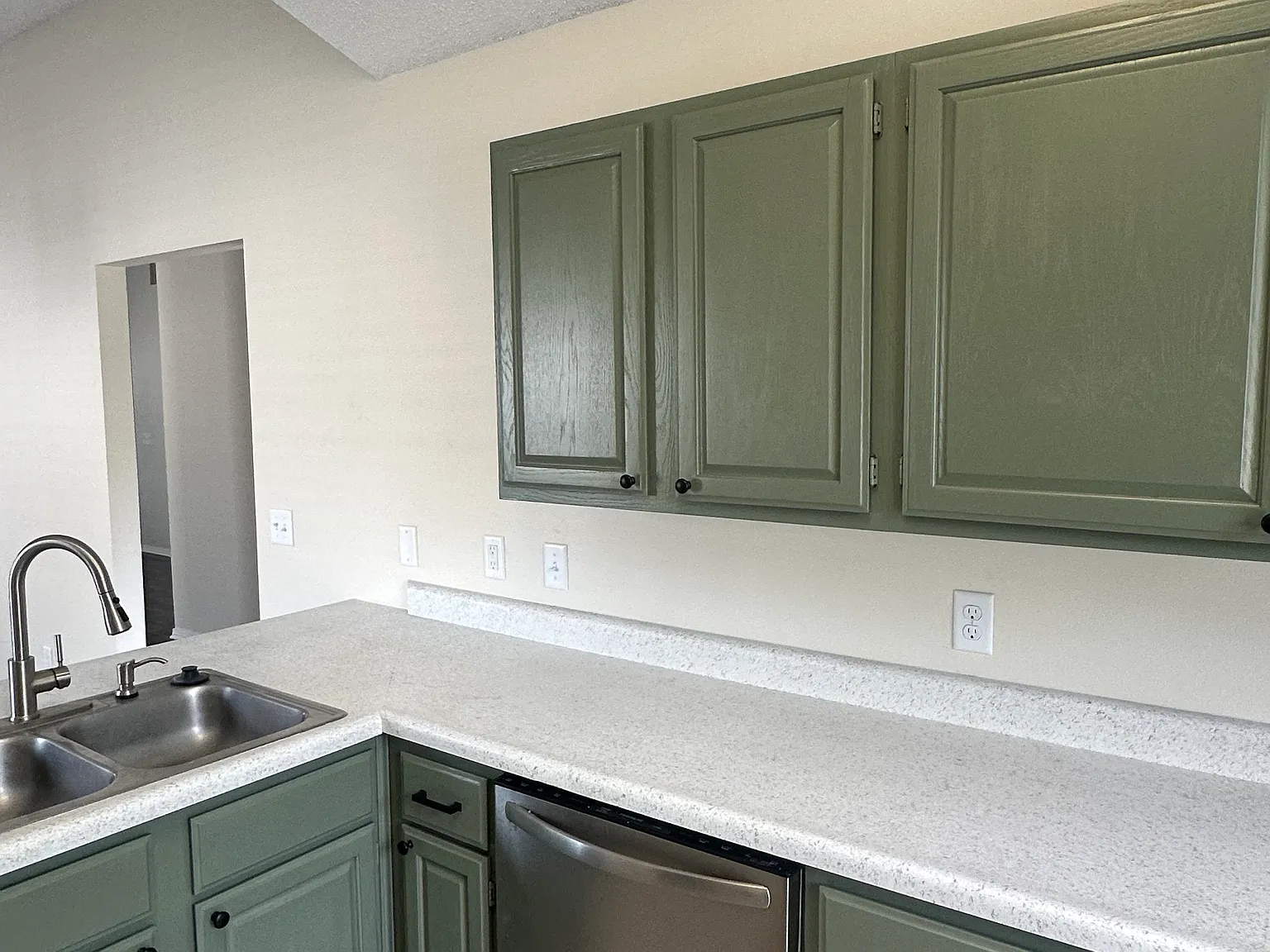 3 bed, 1608 sqft, $1,675 — Photo 3
