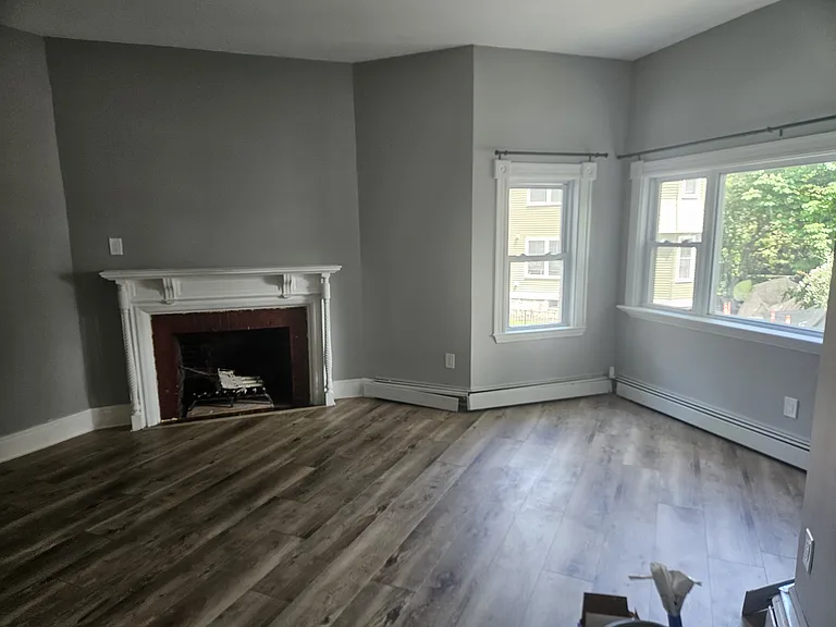 14 Hillside St — Photo 74
