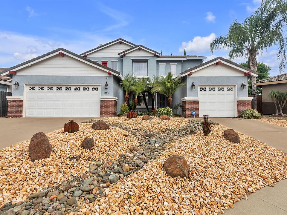 1st image of 10085 Castle Oaks Ct