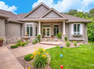 18551 Legends Club Cir, Prior Lake, MN 55372