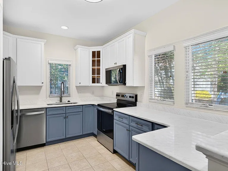 796 Indigo Village Ct — Photo 10