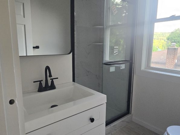 15 Park St APT 2A