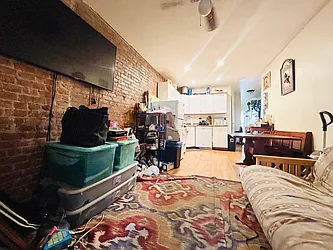 Rented by Aracely Cometti Fan