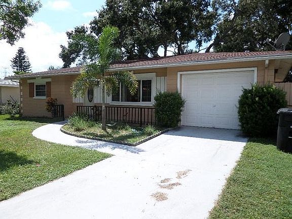 4th image of 1218 Caracas Ave