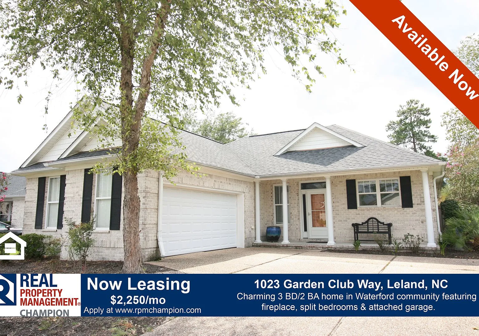 3BD/2BA Split Floorplan Home w/Fireplace and Attached Garage — Photo 1