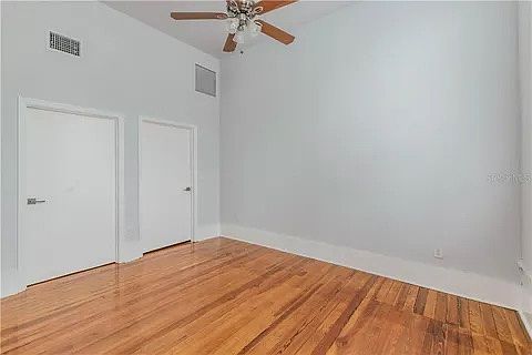 3rd image of 1090 10th St N