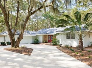 2 Abbott Ln, Savannah, GA 31411