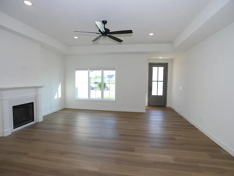 4605 Chambers Bay Dr — Photo 15