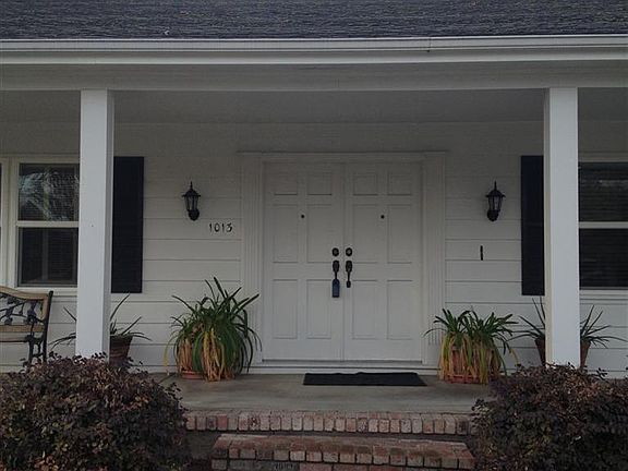 2nd image of 1013 Strathmore Dr