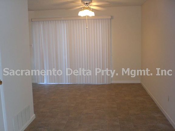 5th image of 8865 La Riviera Dr APT C