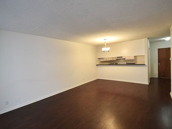 4th image of 4215 Mary Ellen Ave #18271945