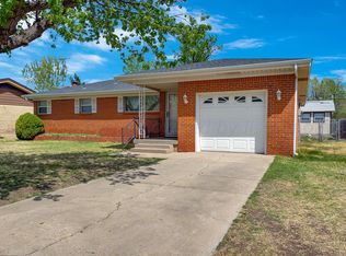 125 E 27th Ave, Pampa, TX 79065